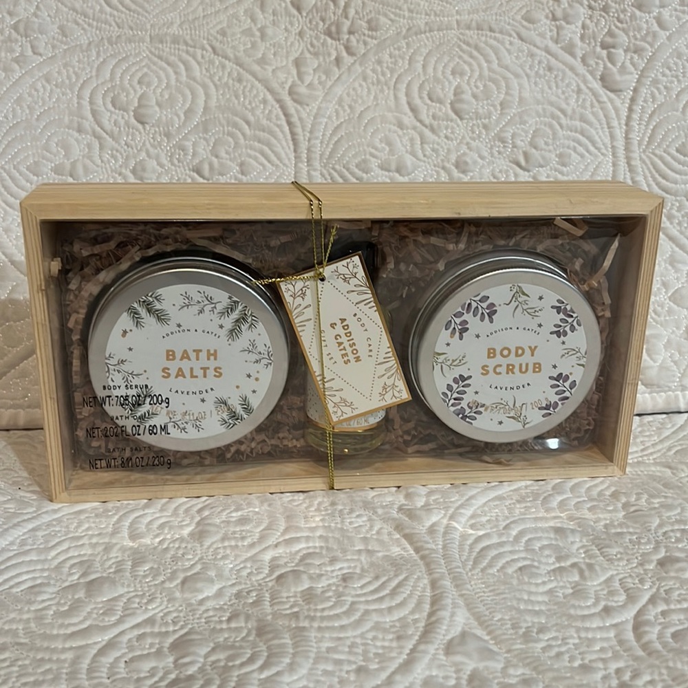 Addison & Gates Lavender Body Care‎ Gift Set, NWOT